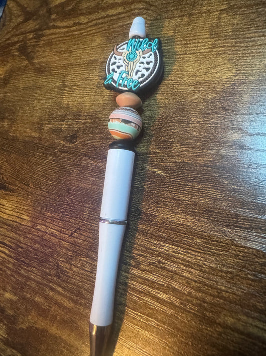 Western Pen White colored